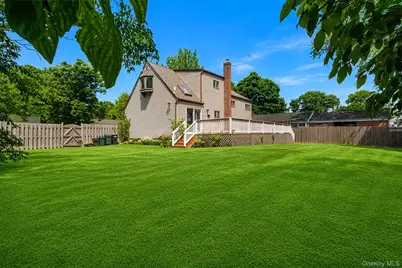 4 Sibley Place, Huntington Station, NY 11746 - Photo 32