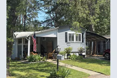 525/158 Riverleigh Avenue, Riverhead, NY 11901 - Photo 1