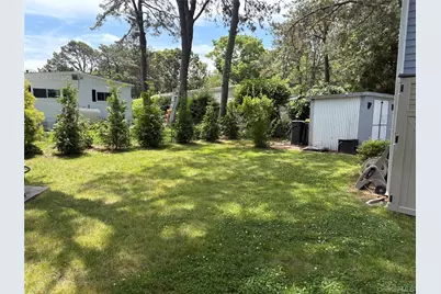 525/158 Riverleigh Avenue, Riverhead, NY 11901 - Photo 12