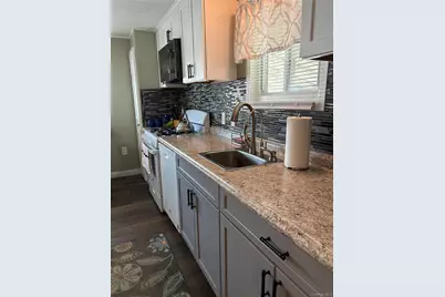 525/158 Riverleigh Avenue, Riverhead, NY 11901 - Photo 2