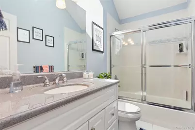 11 Barbara Road, Ronkonkoma, NY 11779 - Photo 20