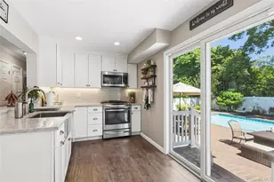 11 Barbara Rd, Ronkonkoma, NY 11779 - Photo 4