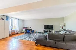 2685 E 7th St, Brooklyn, NY 11235 - Photo 2