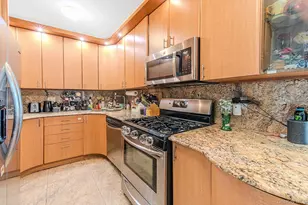 2685 E 7th St, Brooklyn, NY 11235 - Photo 4