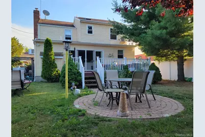 152 Norfeld Boulevard, Elmont, NY 11003 - Photo 10