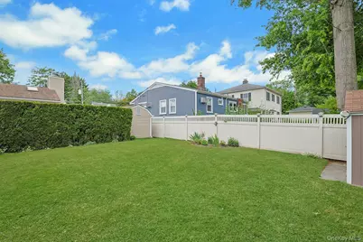 84 Lawrence Place, New Rochelle, NY 10801 - Photo 26