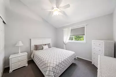 33 Wilshire Drive, North Babylon, NY 11703 - Photo 20