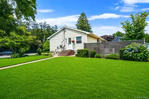 33 Wilshire Dr, North Babylon, NY 11703 - Photo 4