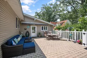 36 Shelburne Rd, Yonkers, NY 10710 - Photo 32
