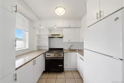 2575 Palisade Avenue #11J, Bronx, NY 10463 - Photo 6