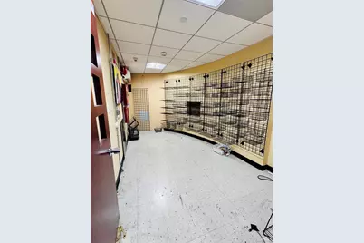 30-75 Steinway Street, Astoria, NY 11103 - Photo 12