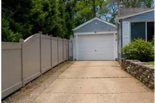 133 Royal Ave, Flanders, NY 11901 - Photo 16
