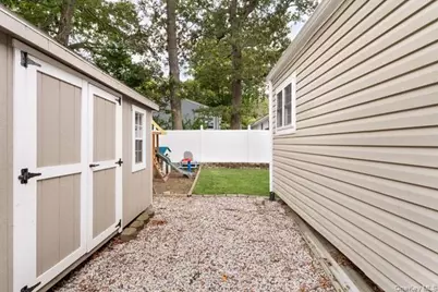 22 Babylon Drive, Sound Beach, NY 11789 - Photo 22
