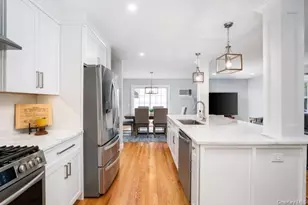 22 Babylon Dr, Sound Beach, NY 11789 - Photo 6
