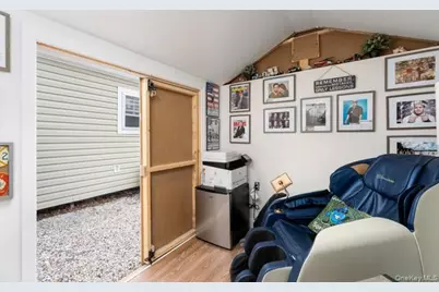 22 Babylon Drive, Sound Beach, NY 11789 - Photo 24