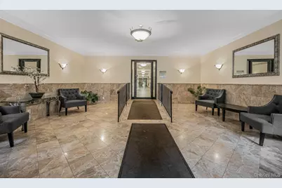 42 Barker Avenue #2B, White Plains, NY 10601 - Photo 4