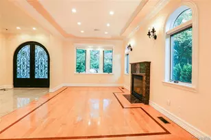 27 Elliot Rd, Great Neck, NY 11021 - Photo 6