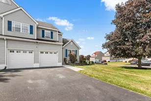 7 Woodfield Dr, Washingtonville, NY 10992 - Photo 2