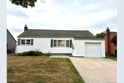 67 Maple Drive, Lindenhurst, NY 11757 - Photo 12