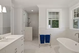 19 Cedarfield Ln, Westhampton, NY 11977 - Photo 22