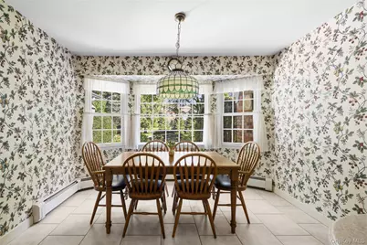 315 Laurel Lane, Syosset, NY 11791 - Photo 8