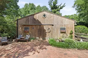 315 Laurel Ln, Syosset, NY 11791 - Photo 26