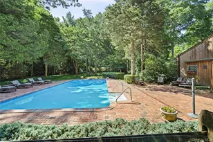 315 Laurel Ln, Syosset, NY 11791 - Photo 24
