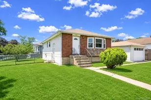 250 Church St, Freeport, NY 11520 - Photo 2