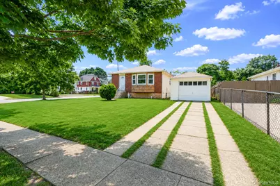 250 Church Street, Freeport, NY 11520 - Photo 4