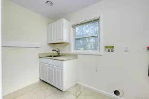 32 Wilder Rd, Monsey, NY 10952 - Photo 12
