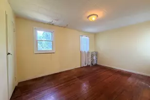 126 Eaton Ln, West Islip, NY 11795 - Photo 18