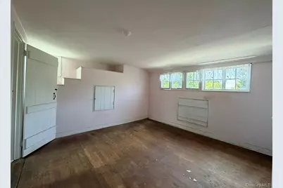 126 Eaton Lane, West Islip, NY 11795 - Photo 22