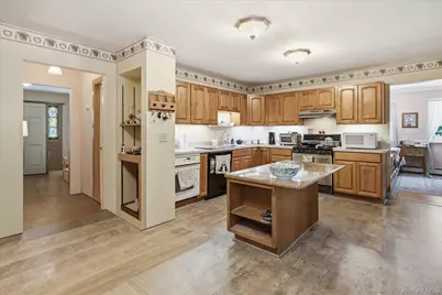 74 John Lane, Manorville, NY 11949 - Photo 10