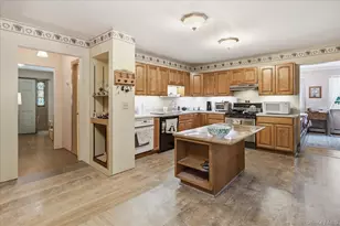 74 John Ln, Manorville, NY 11949 - Photo 10