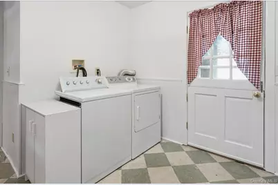 74 John Lane, Manorville, NY 11949 - Photo 20