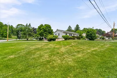 45 Patricia Avenue, Fishkill, NY 12524 - Photo 2