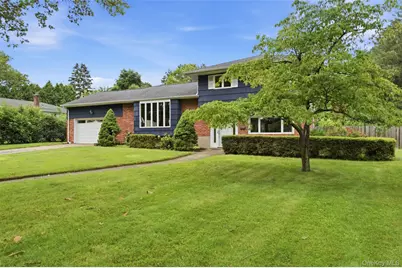36 Cherrywood Drive, East Northport, NY 11731 - Photo 2