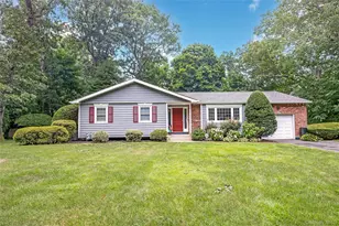 10 Udell Way, East Northport, NY 11731 - Photo 2