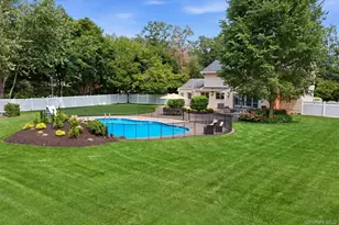 84 Meadow Glen Rd, Northport, NY 11768 - Photo 36