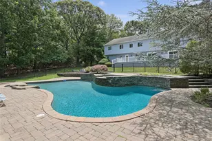 12 N Ridge Rd, Setauket, NY 11733 - Photo 8