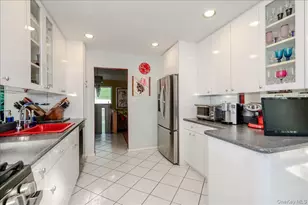 239 Hungry Harbor Rd, Woodmere, NY 11581 - Photo 8