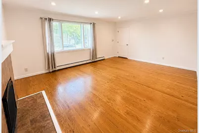 52 Hoffman Lane, Central Islip, NY 11722 - Photo 4