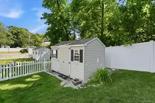 1660 Central St, Yorktown Heights, NY 10598 - Photo 24