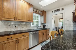 1660 Central St, Yorktown Heights, NY 10598 - Photo 8