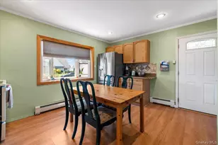 7 Chickadee Ln, Levittown, NY 11756 - Photo 8