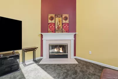 407 Crystal Hill Lane, Poughkeepsie, NY 12603 - Photo 6