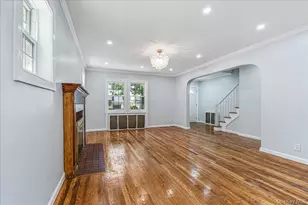 15 Astor Pl, Valley Stream, NY 11581 - Photo 12