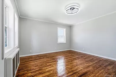 15 Astor Place, Valley Stream, NY 11581 - Photo 26