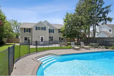 138 Hallock Street, Riverhead, NY 11901 - Photo 22