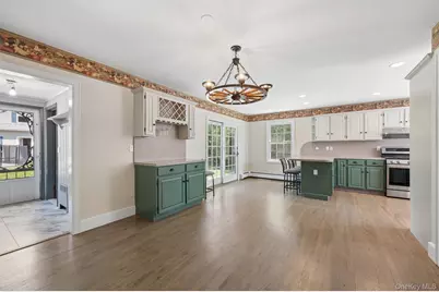 138 Hallock Street, Riverhead, NY 11901 - Photo 10